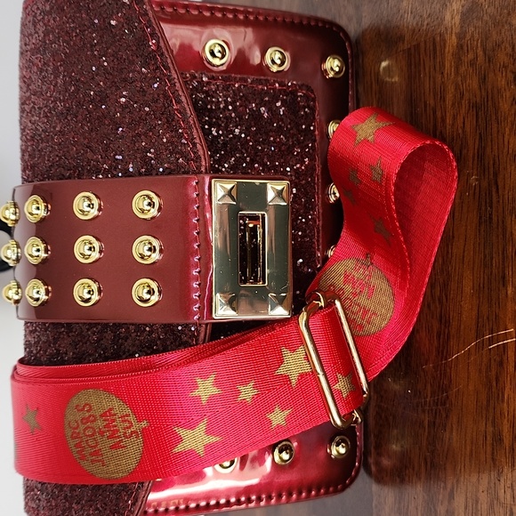 MARC JACOBS elegant Red and Gold Studded Women's Bag - Picture 10 of 10